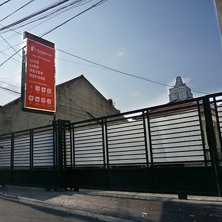 Residences By Reddoorz Near Mt Haryono - Minimum Stay 7 Days Jakarta Bagian luar foto